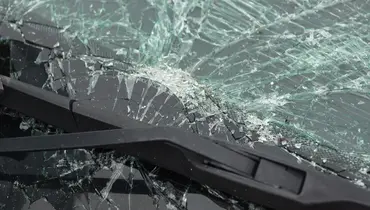 Broken windshield 